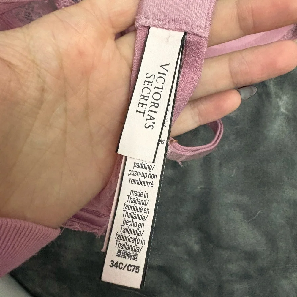 Victorias Secret Bra - Picture 4 of 4